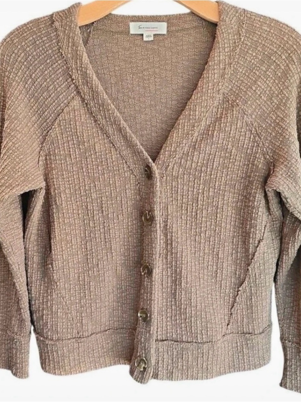 Two by Vince Camuto Ribbed V‑Neck Button Cardigan in Taupe